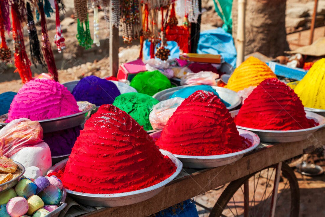 Cores vibrantes em pó para Holi