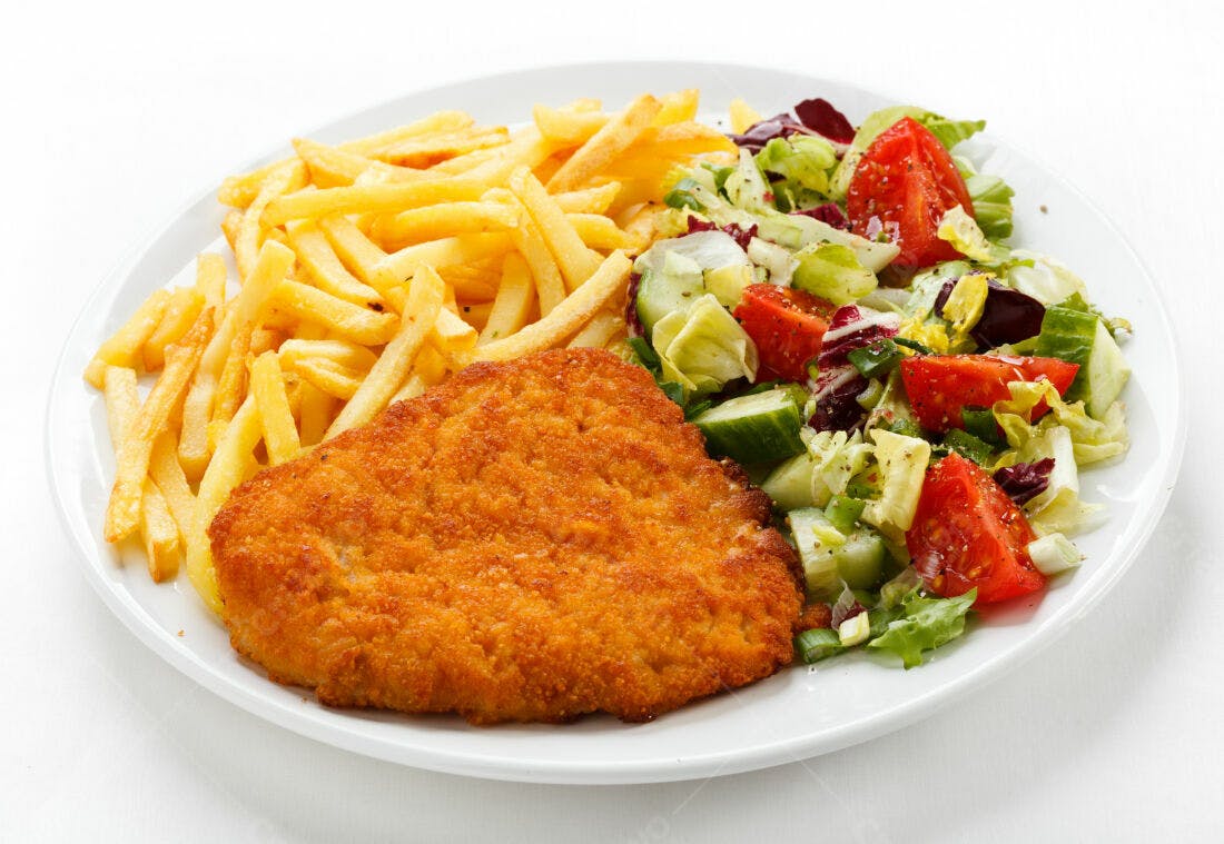 Prato de Filé Empanado Batata Frita e Salada