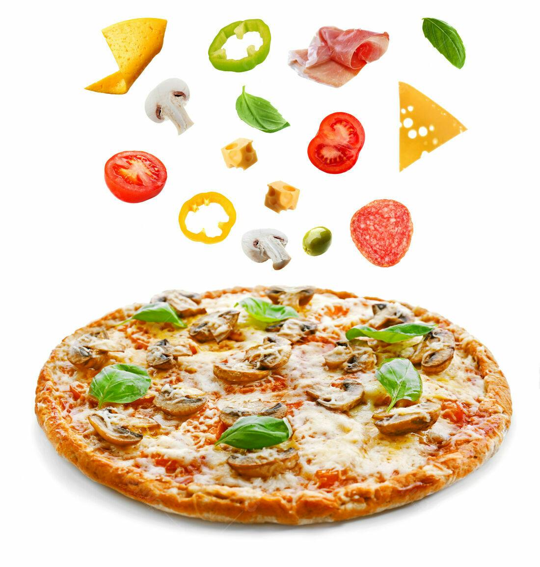 Pizza deliciosa com cogumelos e ingredientes frescos