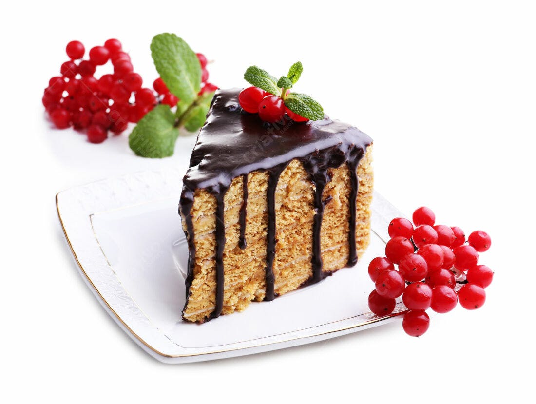 Bolo de Chocolate com Frutas Vermelhas
