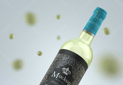 Garrafa De Vinho Com Uvas Mockup