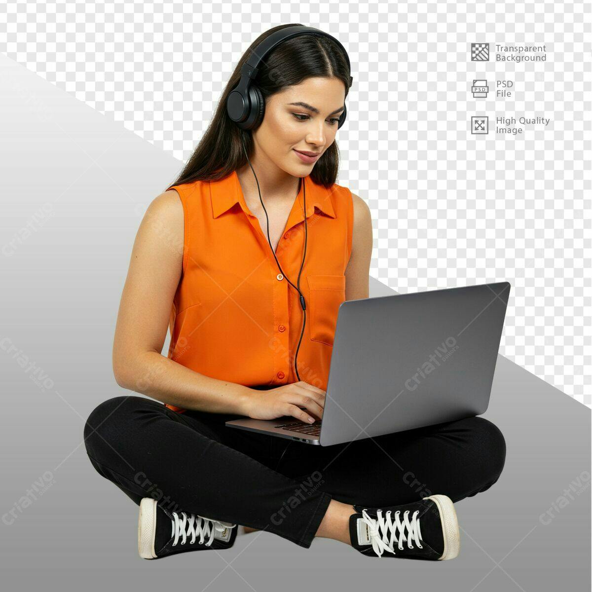 Mockup Mulher com Notebook Laranja PSD Editável