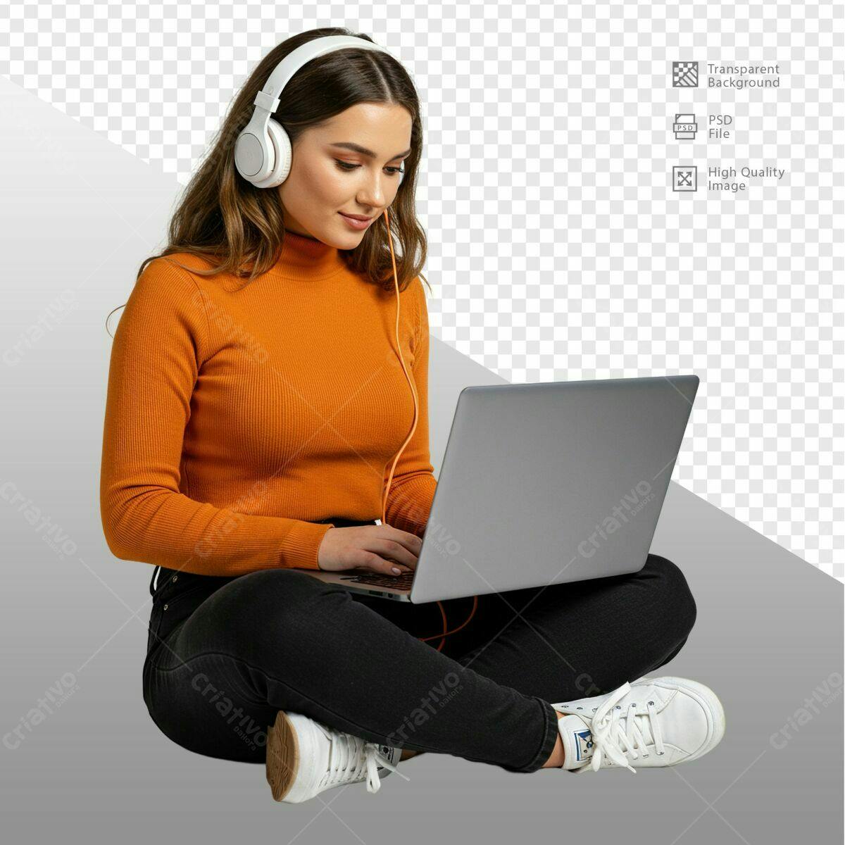 Imagem de Mulher com Notebook PSD Editável