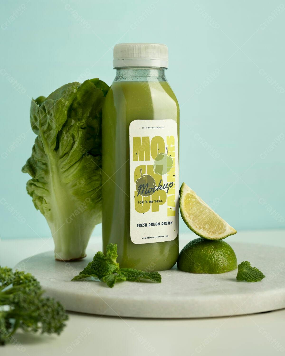 Mockup de Embalagem para Suco Verde PSD Editável