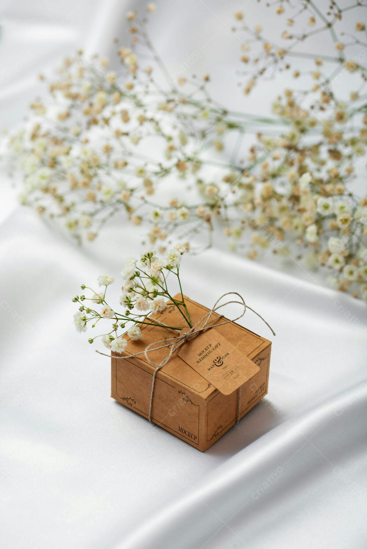 Caixa de Presente para Casamento PSD Editável