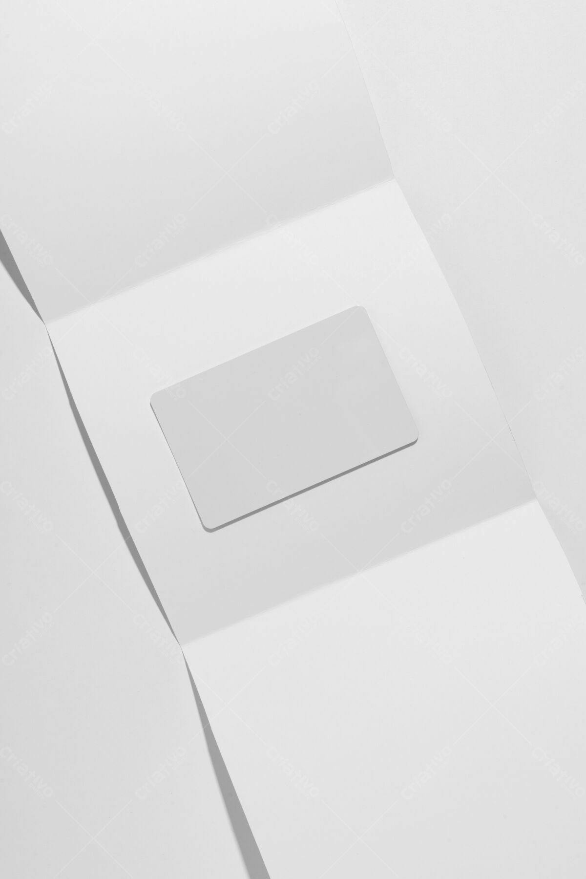 Cartão de Visita Minimalista PSD Editável