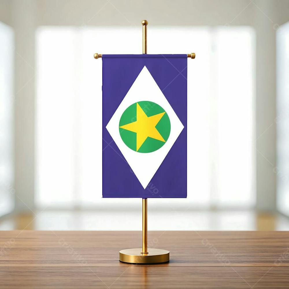 Mini Bandeira Do Estado De Mato Grosso Em Cima De Uma Mesa