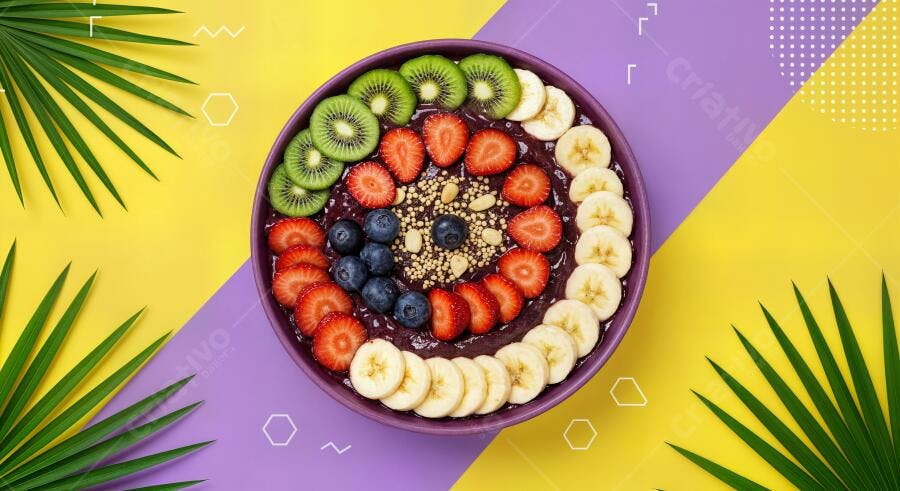 Açaí Bowl com frutas tropicais