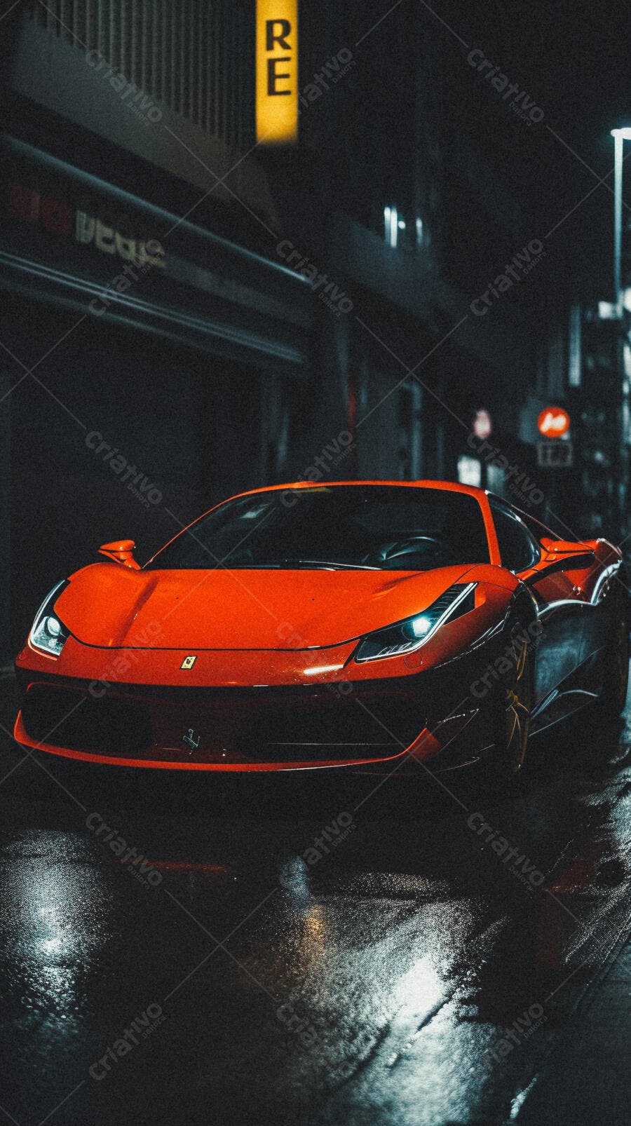 Ferrari vermelha noite chuvosa