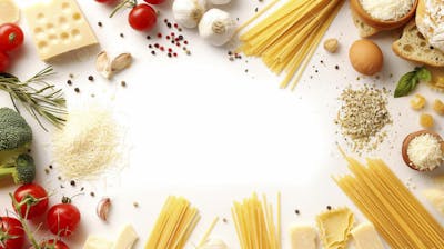 Ingredientes para um prato de espaguete carbonara vistos de cima