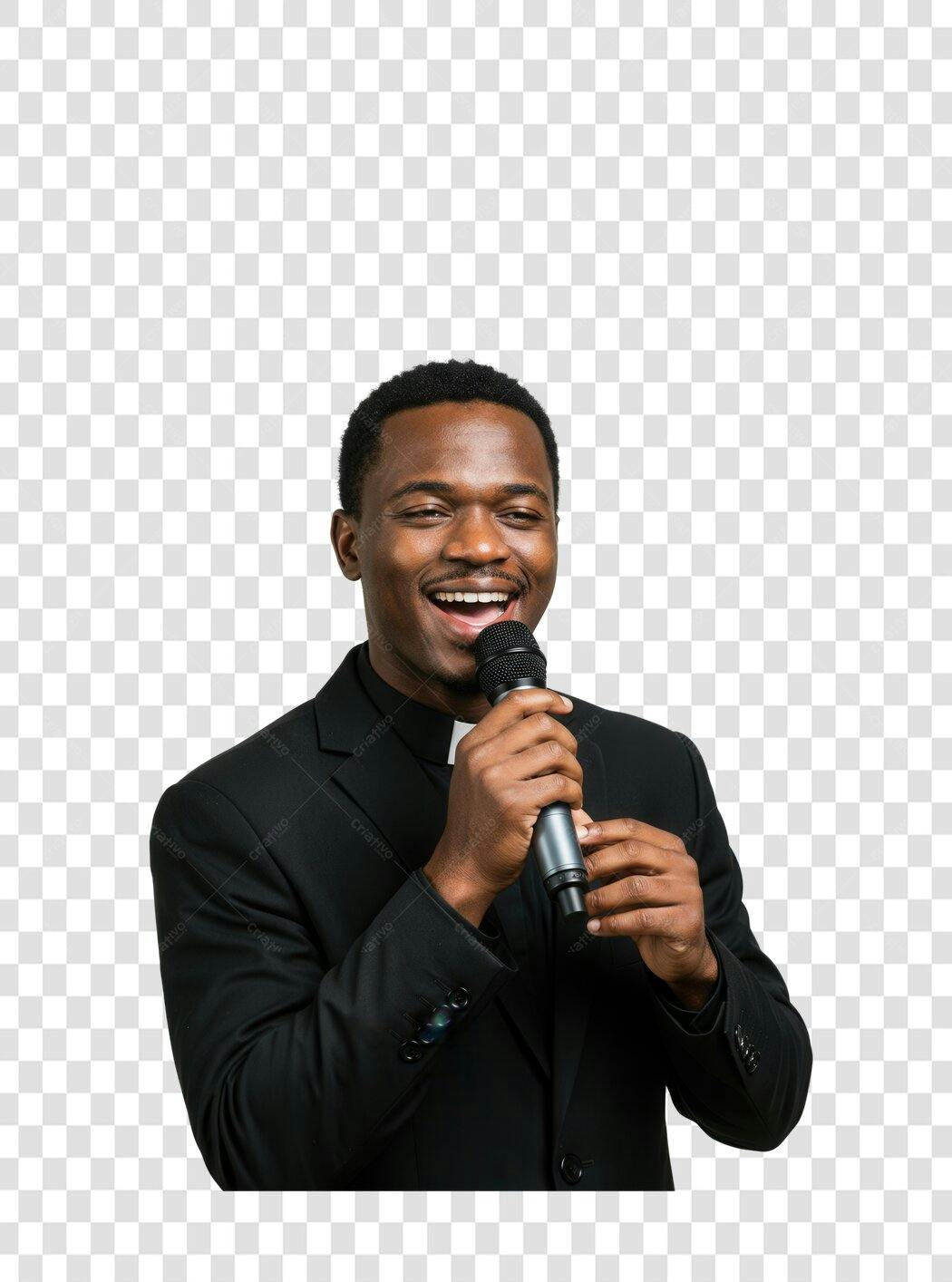 Imagem PNG Padre Afrodescendente com Microfone fundo transparente