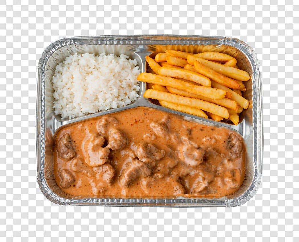 Imagem Prato Marmitex Strogonoff Arroz Batata PNG com fundo transparente