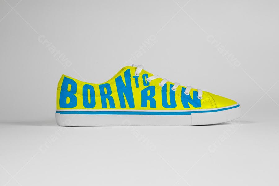 Mockup de Tênis Amarelo e Azul "Born to Run"