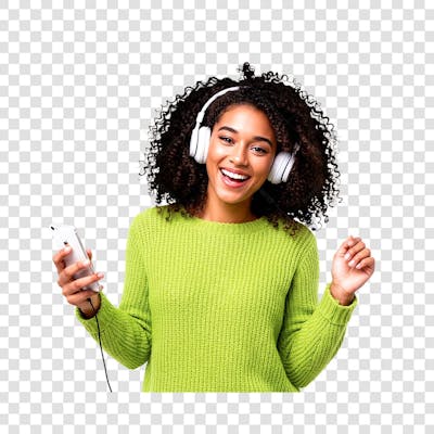 Uma jovem alegre com cabelos cacheados usando grandes fones de ouvido brancos dança ao som de uma música enquanto segura um smartphone