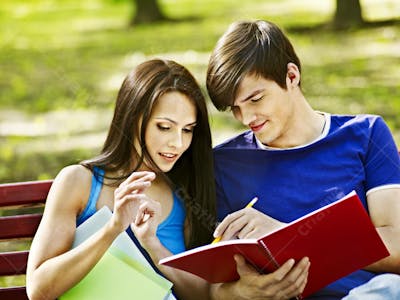 Estudantes  (55)