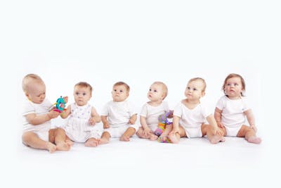 Bebês Brincando (1)