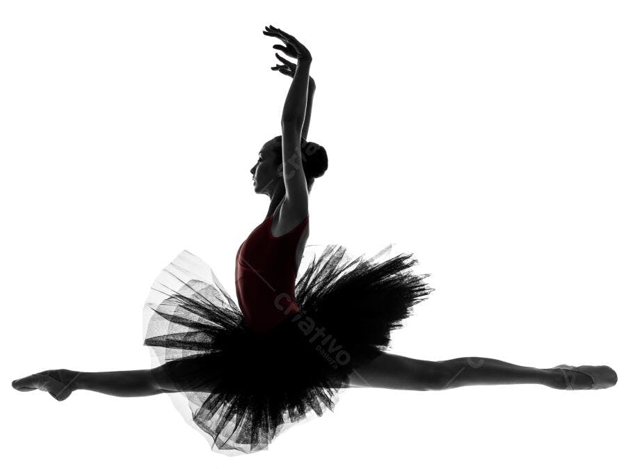 Bailarina em arabesque com tutu preto