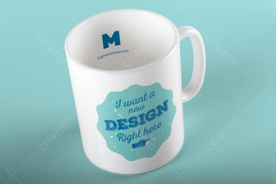 Mockup Caneca Branca com Design Minimalista