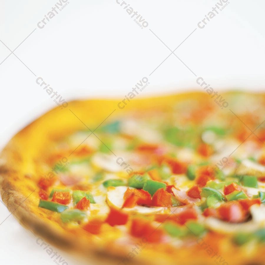 Pizza vegetariana com cogumelos e pimentões