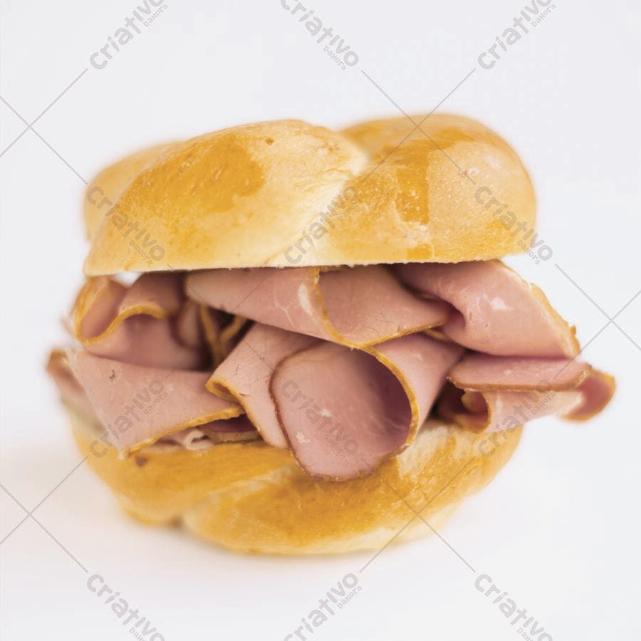 Sanduíche de presunto em pão brioche