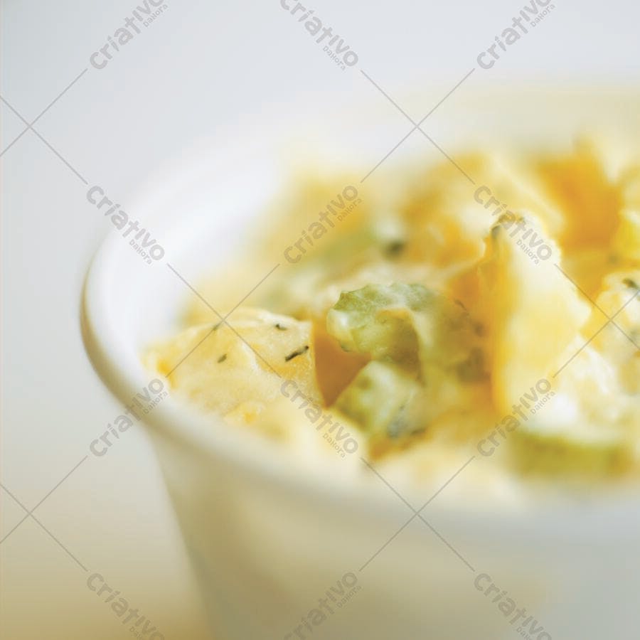 Salada de Batata cremosa com aipo