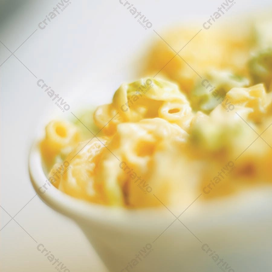 Macarrão com Queijo e Ervilhas cremoso