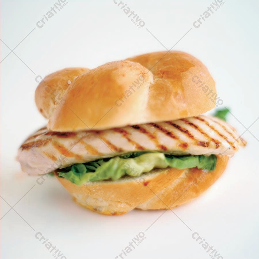 Sanduíche de Frango Grelhado com Alface
