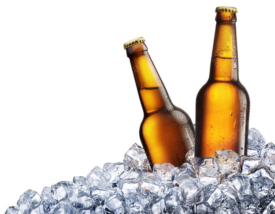 Duas Garrafas de Cerveja Geladas no Gelo
