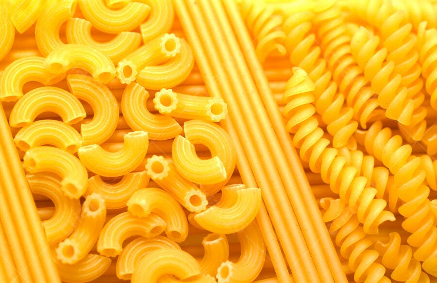 Macarrão colorido tipos e formatos