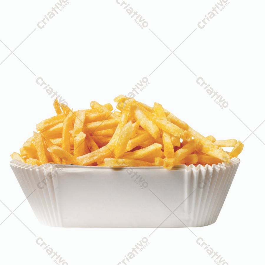 Batatas fritas douradas em embalagem branca