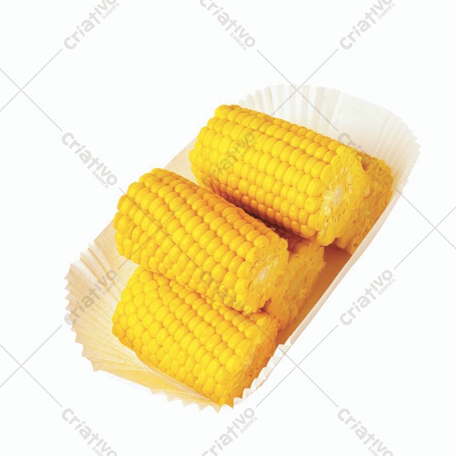 Espigas de milho amarelo cozidas em embalagem descartável