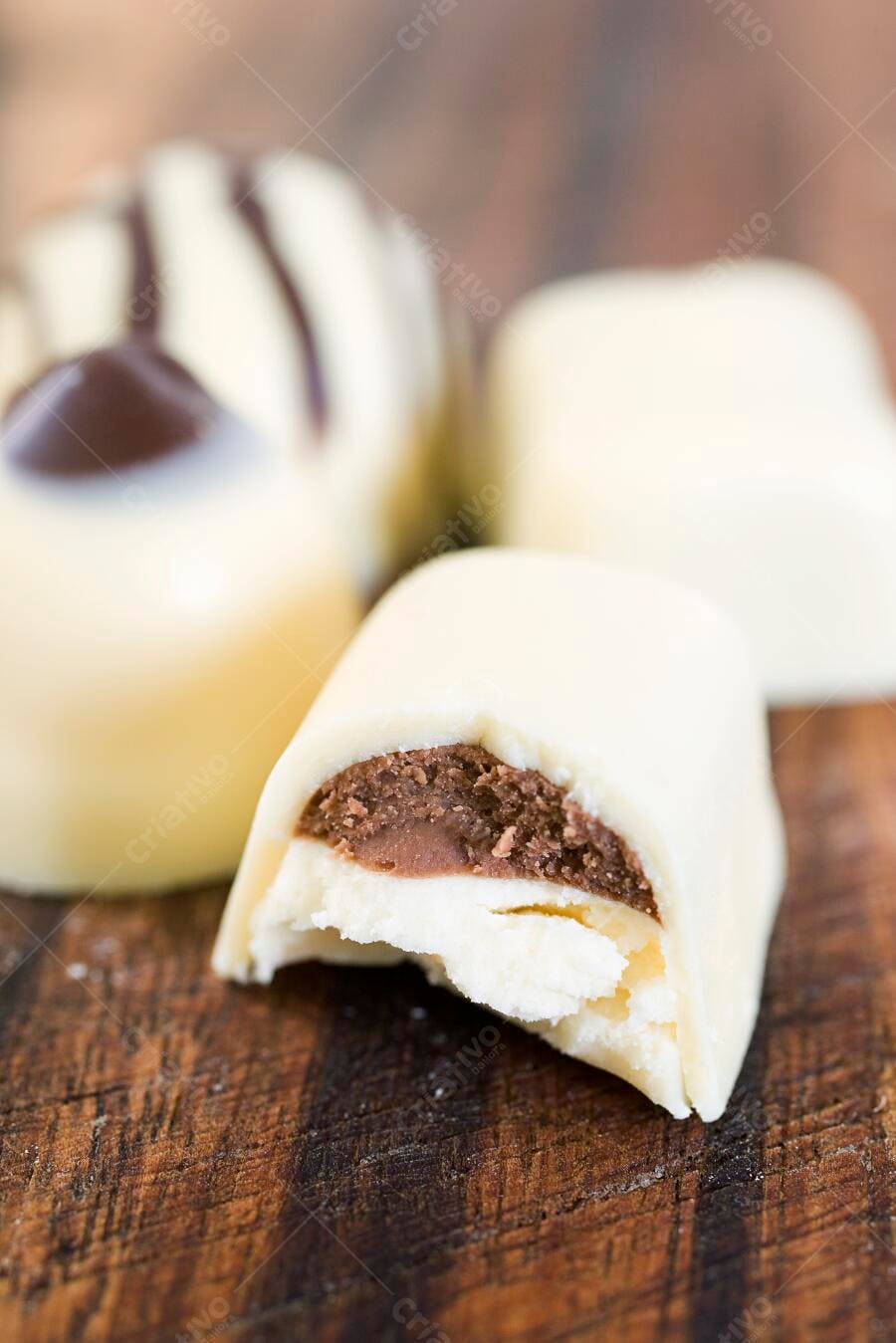 Bombons de chocolate branco e recheio cremoso