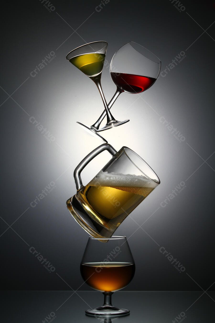Bebidas em Suspenso Cerveja Vinho e Licor