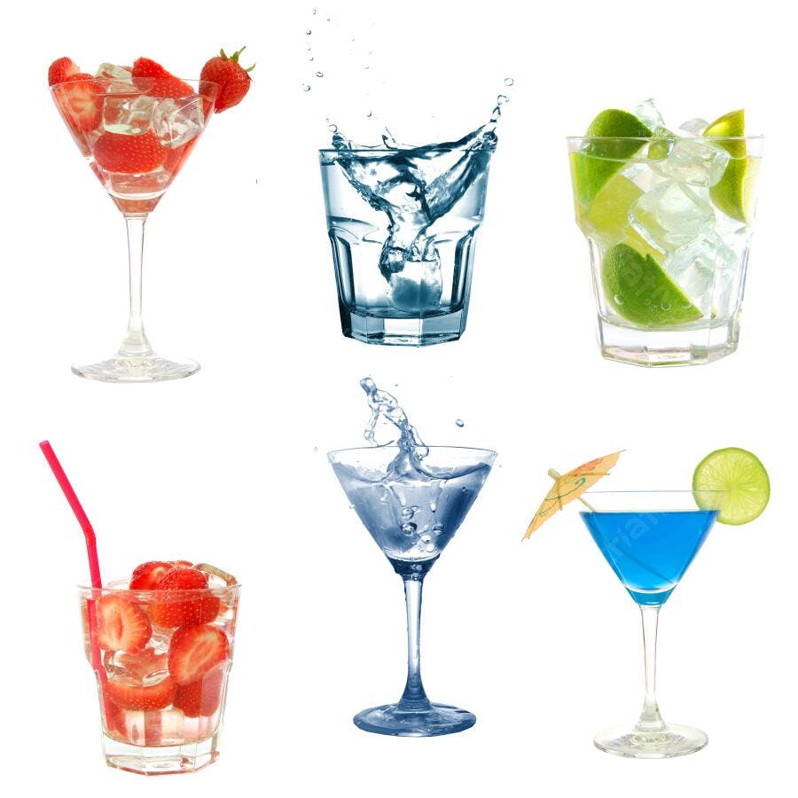 Coquetéis refrescantes com frutas e gelo
