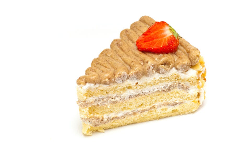 Fatia de bolo Mont Blanc com morango