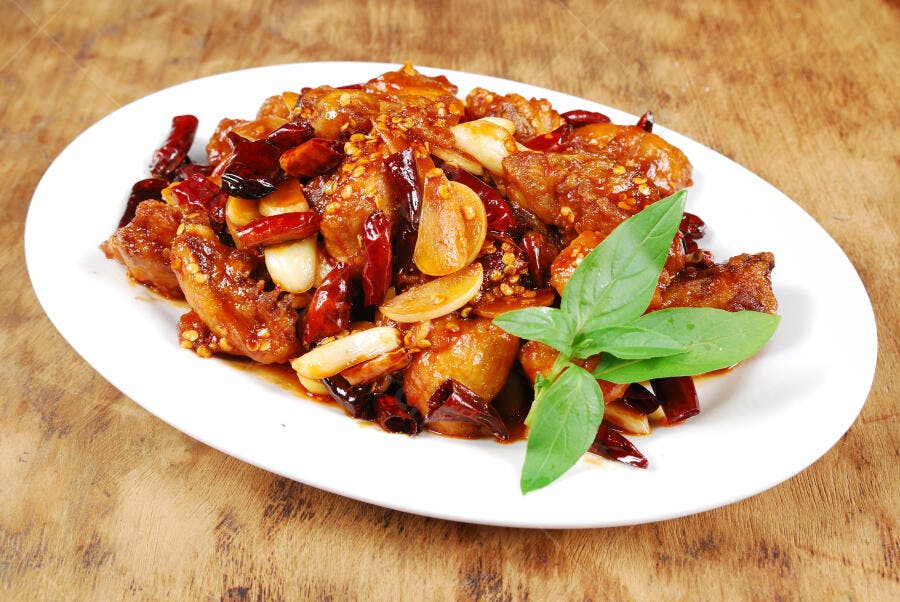 Frango agridoce com pimenta e alho