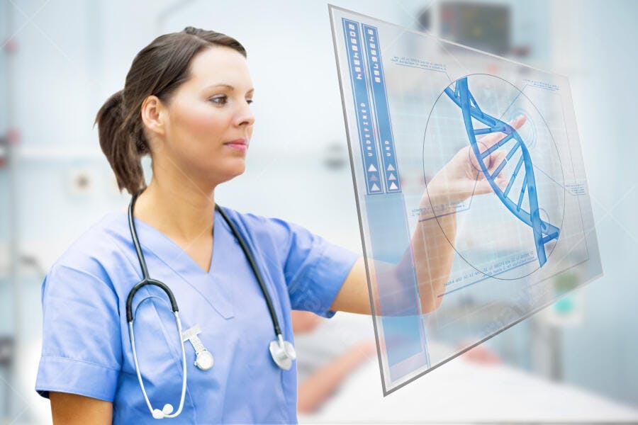 Médica interagindo com interface digital DNA