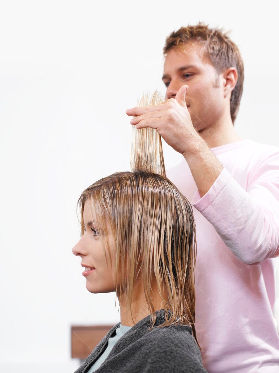 Corte de cabelo mulher salão beleza