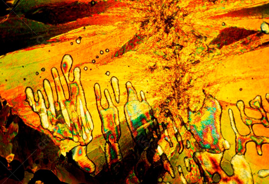 Cristais Microscópicos Amarelos e Verdes