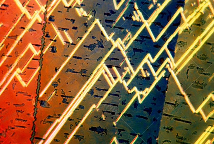 Padrão abstrato cores quentes e escuras
