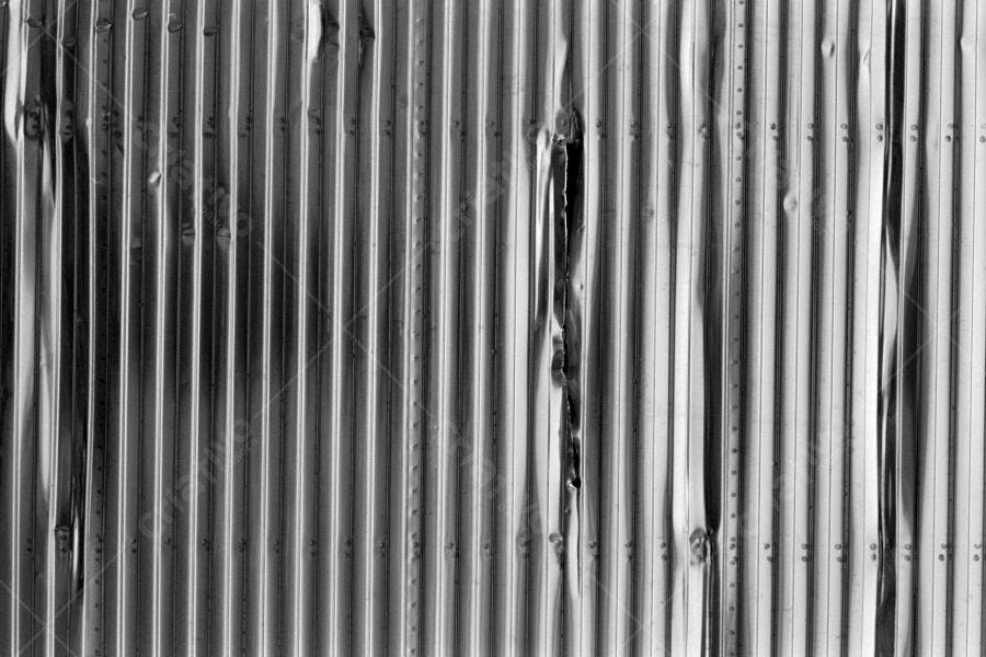 Metal corrugado rasgado textura preto e branco