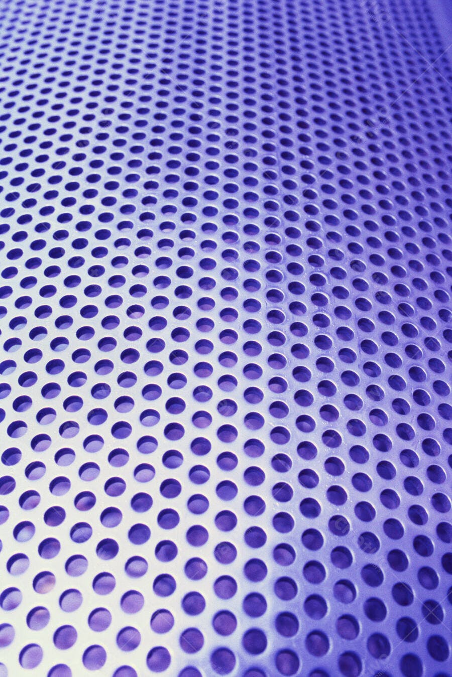 Placa perfurada roxa textura fundo