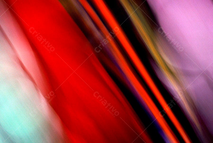 Abstração em tons de vermelho e roxo