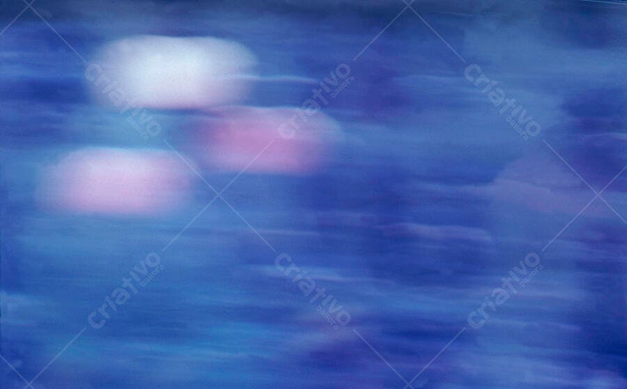 Abstração Azul com Nuvens Rosa e Lilás