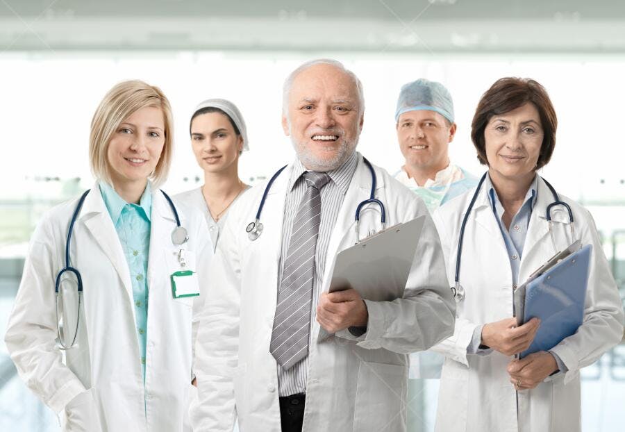 Equipe médica profissional em hospital