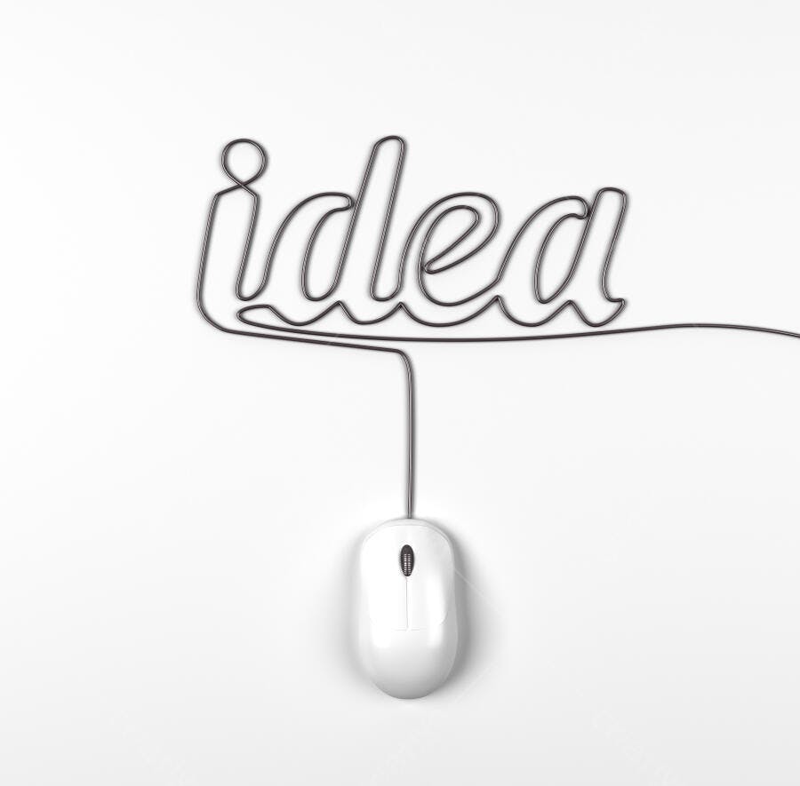 Ideia em fio conectada a mouse
