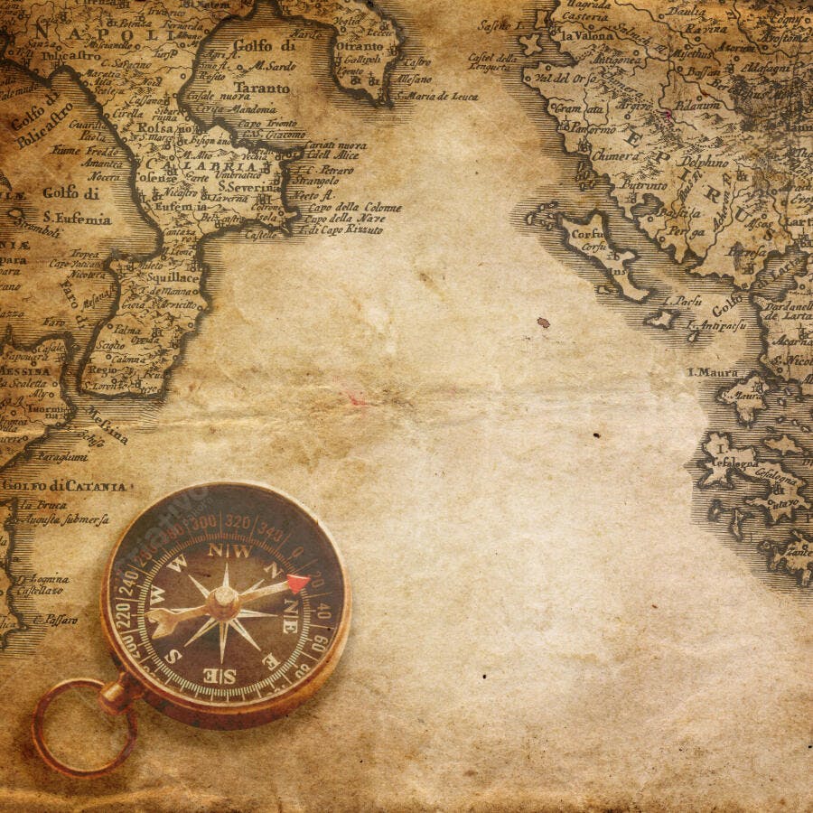 Mapa antigo com bússola