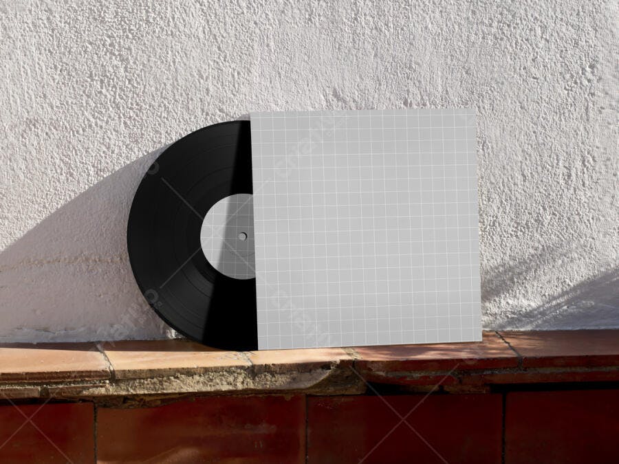 Mockup Capa de Vinil Minimalista em Tons de Cinza