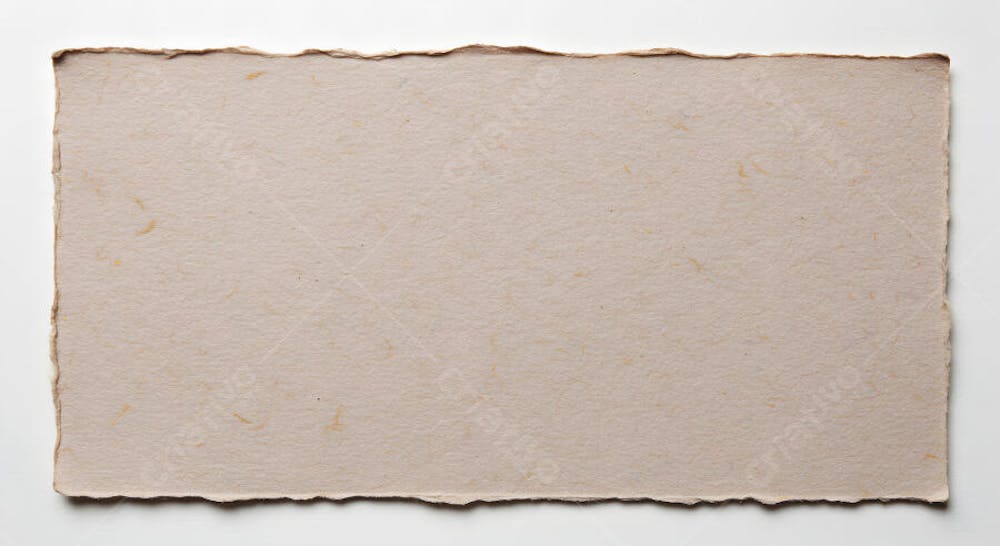Papel artesanal bege natural com bordas ásperas