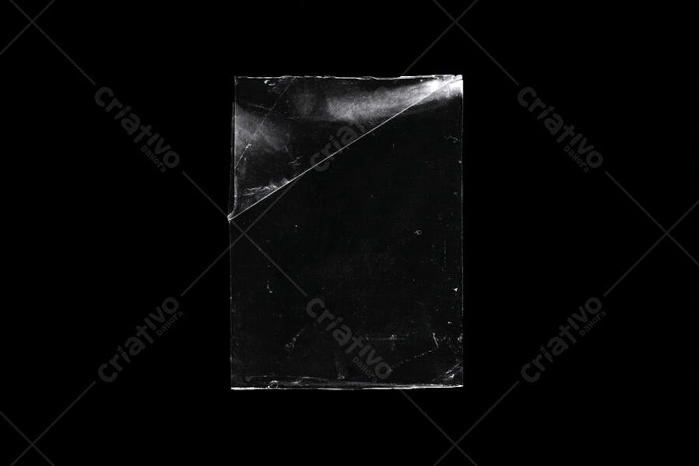 Overlay de plástico sobre fundo escuro